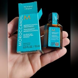 NWT MINI MOROCCAN OIL HAIR TREATMENT!